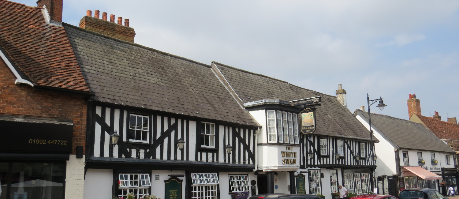 Commercial pub in Hoddesdon